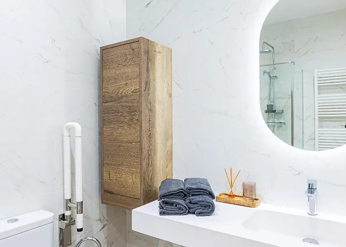 Poniente Playa Avg * גיחון