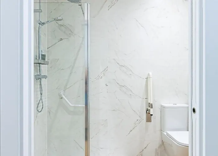 Poniente Playa Avg * גיחון