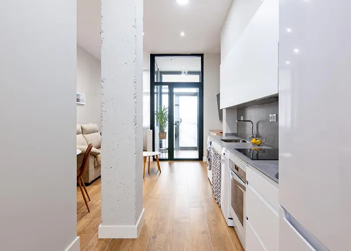 Poniente Playa Avg * גיחון