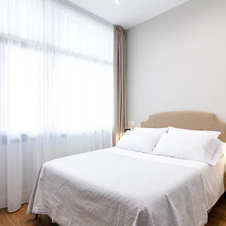 Poniente Playa Avg Apartment