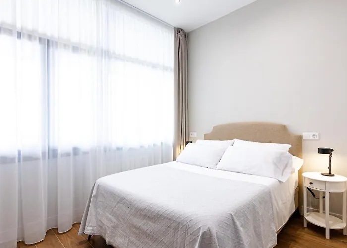 Poniente Playa Avg Apartment